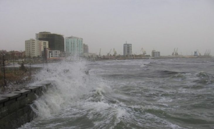 Ndalohet sot nisja e trageteve nga Durrësi në Bari dhe anasjellas