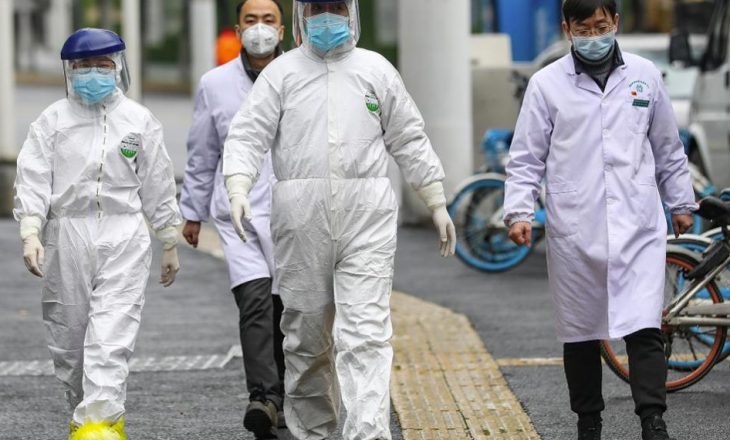 Frika nga koronavirusi, kinezët nisin vrasjen e qenve