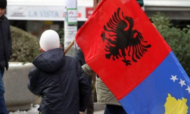 ‘Ping-pong’ me idenë për heqjen e kufirit Kosovë – Shqipëri