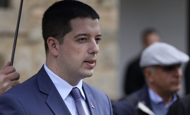Gjuriq thotë se Prishtina po përpiqet që t’i pengojë bisedimet në Shtëpinë e Bardhë