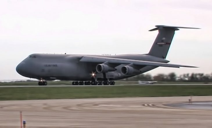 Mediet: Një aeroplan ushtarak amerikan është rrëzuar në Irak