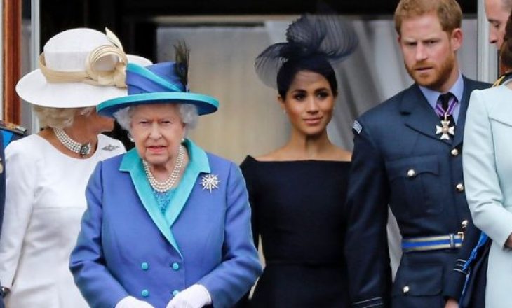 Mbretëresha i kërkon familjes zgjidhje të shpejtë për të ardhmen e princit Harry dhe Meghanit