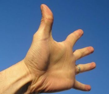 Arsyet e zakonshme të ënjtjes së gishtërinjve