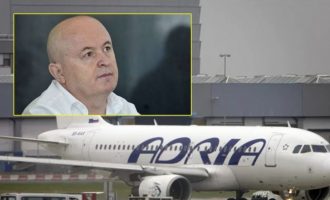 “Mbreti i bananeve”, për 45 mijë euro bëhet pronar i kompanisë “Adria Airways”