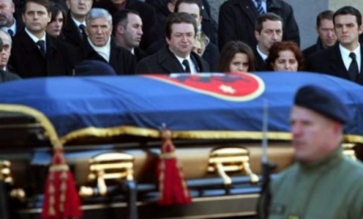 Ky është presidenti serb që kishte kërkuar të marrë pjesë në varrimin e Rugovës por ishte refuzuar nga familja