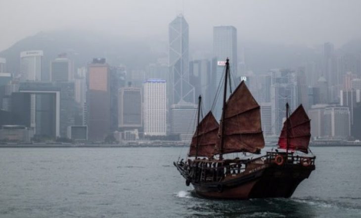 Virusi kinez mund të përkeqësojë ekonominë e Hong Kongut