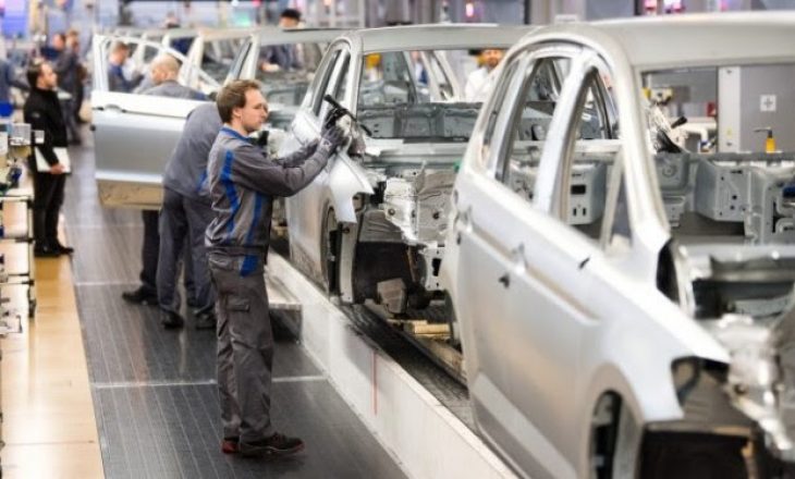 ​Bie numri i shitjeve të automjeteve në Gjermani