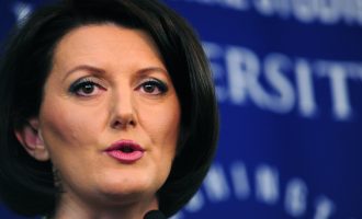 E fshehta pas ndryshimit ‘drastik’ të Atifete Jahjagës