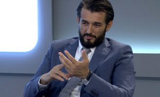 Befason Labi, kështu e përshkruan Albin Kurtin me tri fjalë – Video