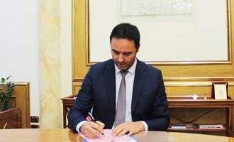 Konjufca nënshkruan të enjten memorandum bashkëpunimi me Ambasadën Britanike në Kosovë