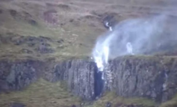 Fuqia e stuhisë Ciara në Skoci, era ngre në ajër ujëvarën