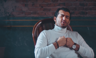 Labinot Tahiri fillon mbrëmjet muzikore