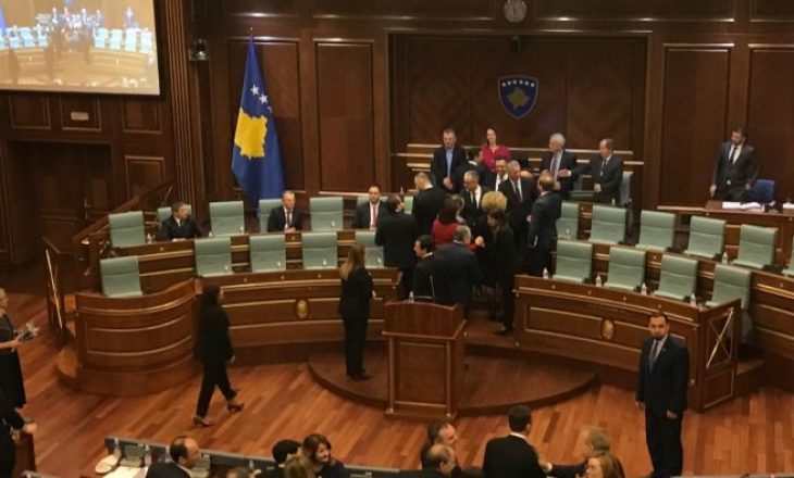 Ministri “Biznes klasë” i Albin Kurtit
