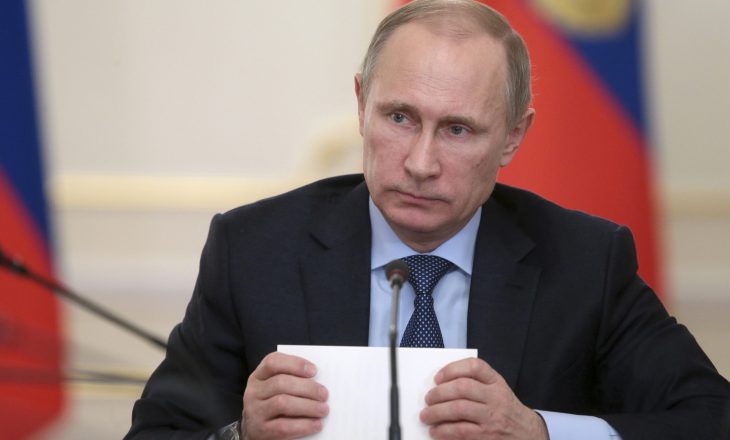 Putini dekreton ligjin që i jep ish-presidentëve rus imunitet gjatë gjithë jetës