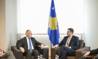 Abdixhiku pret në takim shefin e OSBE-së, Braathu