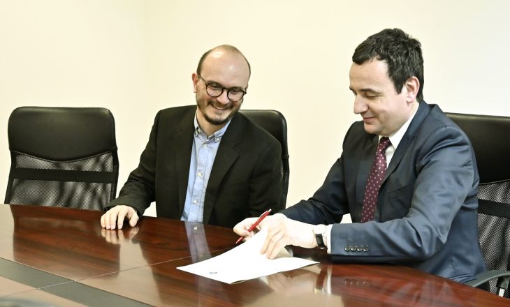 E neveritshme: Militanti zv/ministër i Kurtit e quan tradhtar Isa Mustafën