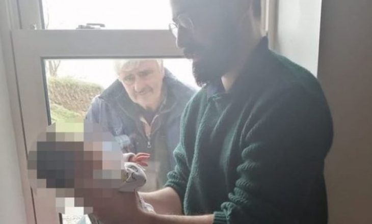 Pamje prekëse, gjyshi me koronavirus sheh nipin për herë të parë… nga dritarja