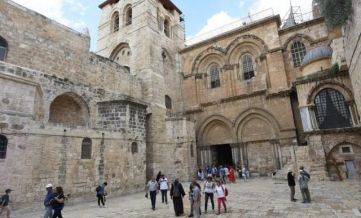 Mbyllet Kisha e Varrit të Shenjtë në Jeruzalem