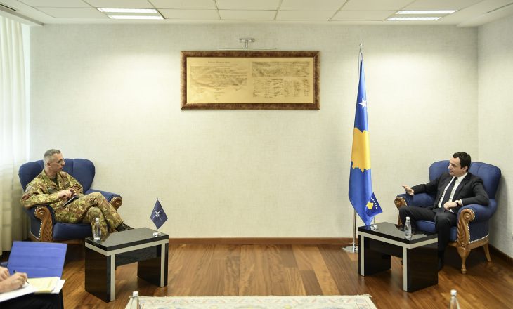 Kurti dhe komandanti i KFOR-it flasin për gjendjen e sigurisë në vend