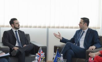 ABDIXHIKU PRET NË TAKIM ZËVENDËS AMBASADORIN BRITANIK WEBBER