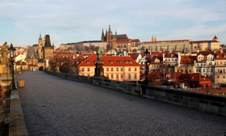 Republika Çeke nis zbatimin e “karantinës së mençur”, si funksionon kjo metodë