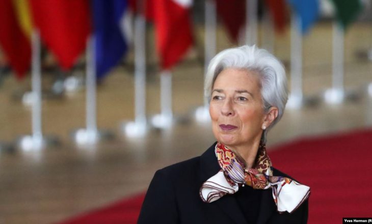 Banka Qendrore Evropiane ndan 750 miliardë euro për të luftuar koronavirusin