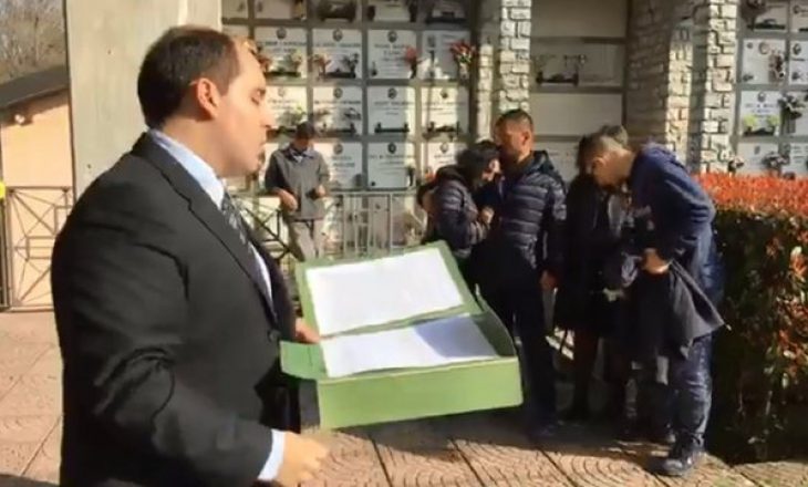 Vdes 17-vjeçarja në Itali, varrimi ndiqet online për shkak të frikës ndaj koronavirusit