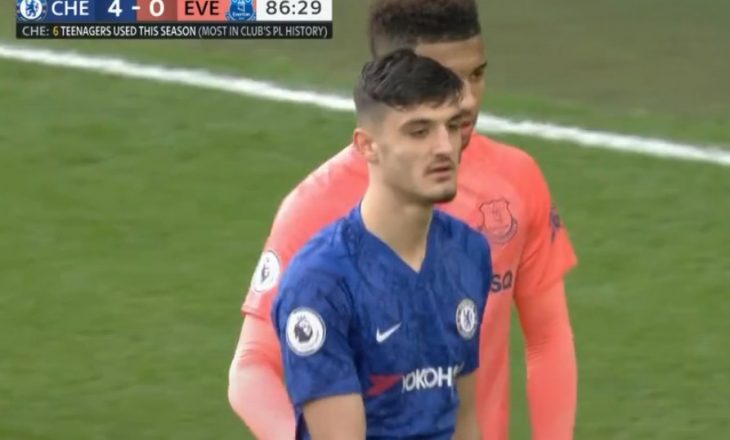 Momenti kur futbollisti shqiptar debutoi me Chelsean [Video]