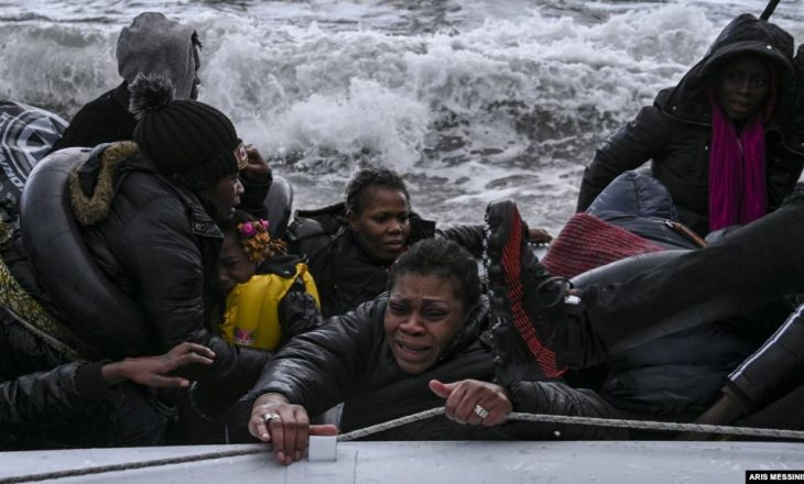 Vazhdojnë përpjekjet e migrantëve për të hyrë në territorin grek