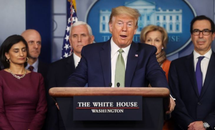 Trump: Qeveria do të mbështesë me forcë industritë e goditura