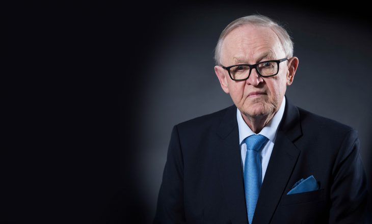 Para 13 vjetësh, Ahtisaari dorëzoi raportin për pavarësinë e Kosovës
