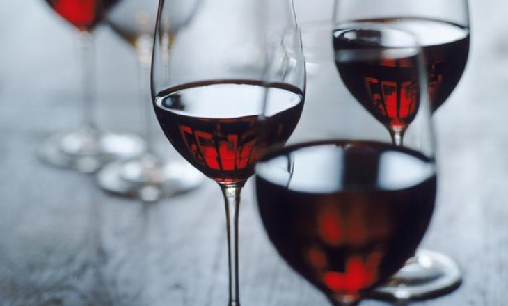 Në Itali rrjedh vera nga rubinetet