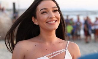 E gjithë vëmendja te barku i rrumbullakosur i Jonida Vokshit