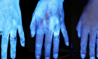 Paralajmërimi i ekspertëve: Nëse keni unaza në gisht është e kotë të lani duart