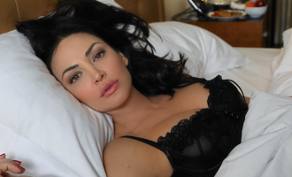 Bleona Qeretin e kapin komplekset – nuk po i pëlqehet kënga e re