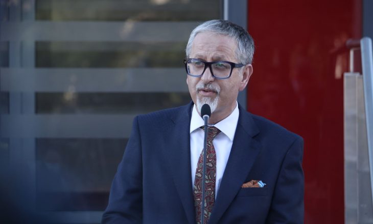 Ministri Vitia mesazh qytetarëve: Respektoni masat kundër koronavirusit, tri javët e ardhshme janë vendimtare