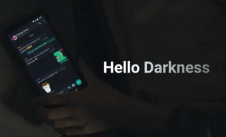 Videoja me të cilën WhatsApp njoftoi mbërritjen e modalitetit të saj të errët