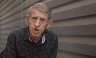 Dedikimi prekës i Adem Mikullovcit për Leze Qenën, “unë s’kam qare pa ardhë te ju”