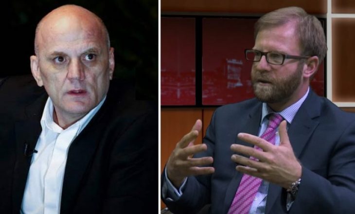 Hipokrizia e Haki Abazit: Flet kundër krimit, por tinëz publikut flet në telefon me njeriun që kreu dy vrasje