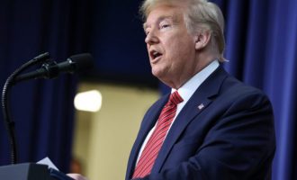 Trump parashikon lehtësimin e taksave për biznesin pas përhapjes së Coronavirusit