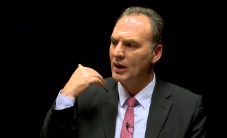 Limaj: Me ndihmën e opozitës sonte u instalua sistemi një partiak në Kosovë