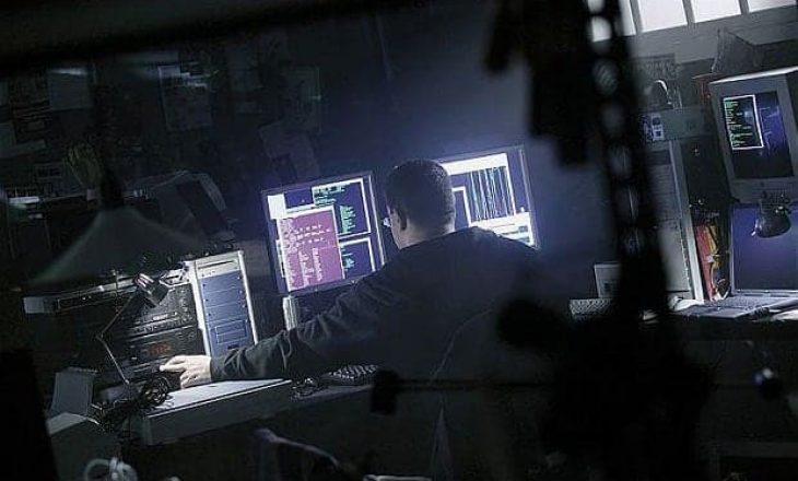 Koronavirusi, kriminelët kibernetik përfitojnë nga frika e njerëzve