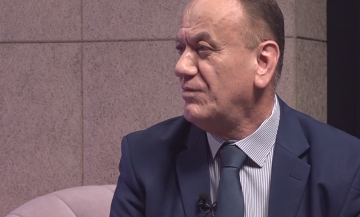 Çka e bën Mahmut Feratin të ndihet i lodhur nga profesioni i tij?