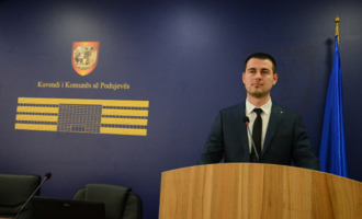 Vetizolimi i njerëzve