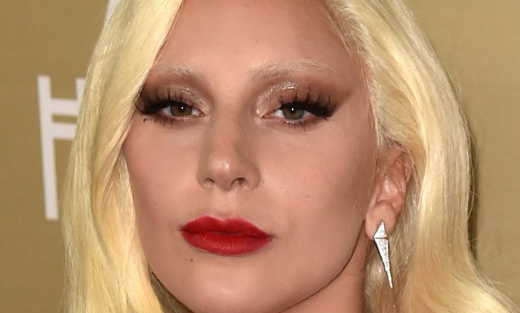 Lady Gaga izolohet bashkë me të dashurin e saj të ri
