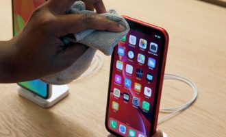 Mënyrat më të sigurta për të pastruar celularin pa e dëmtuar