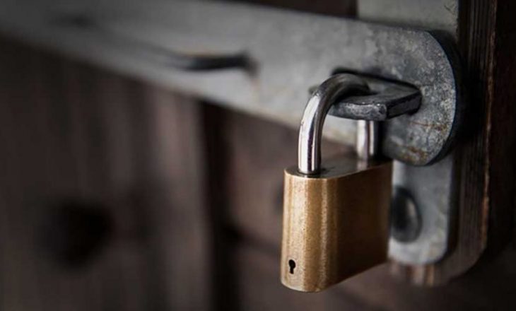 Rrjeti i Shitësve me Pakicë kërkon shfuqizimin e vendimeve për ndalimin e punës të dielave dhe festave zyrtare