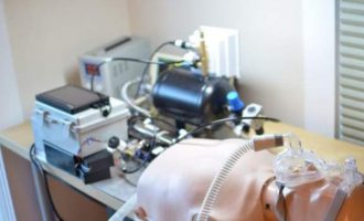 Ventilatori i krijuar me kompjuterin “Raspberry Pi”, do të testohet për të trajtuar coronvirusin
