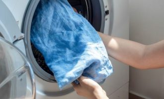 Lani rrobat në 60 gradë për ta parandaluar koronavirusin