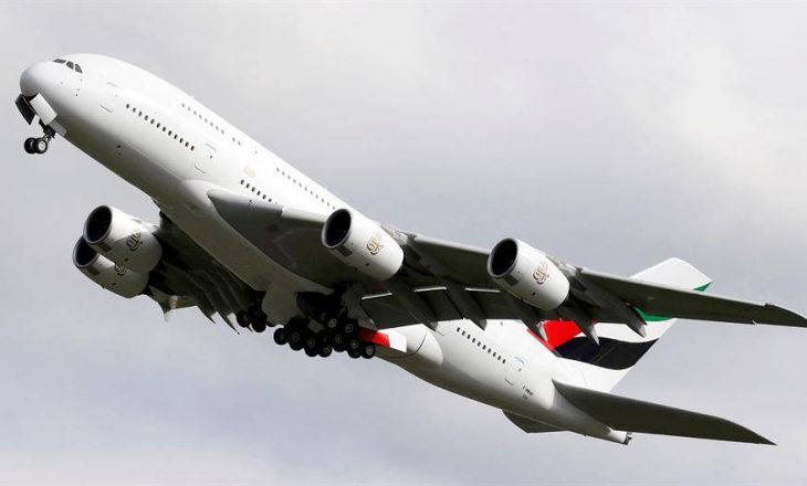 Kompanitë ajrore po luftojnë për mbijetesë